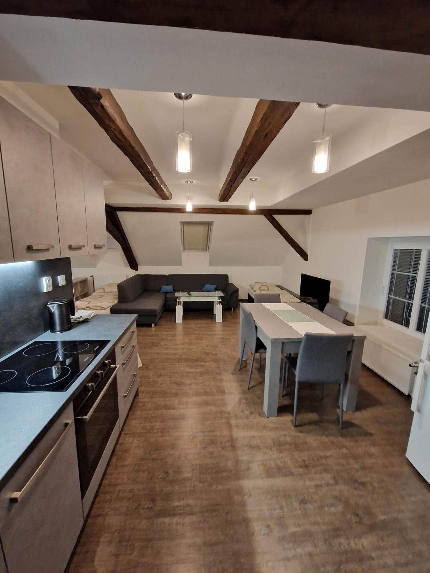 Apartmany Pod Klasterem Kladruby  Ngoại thất bức ảnh