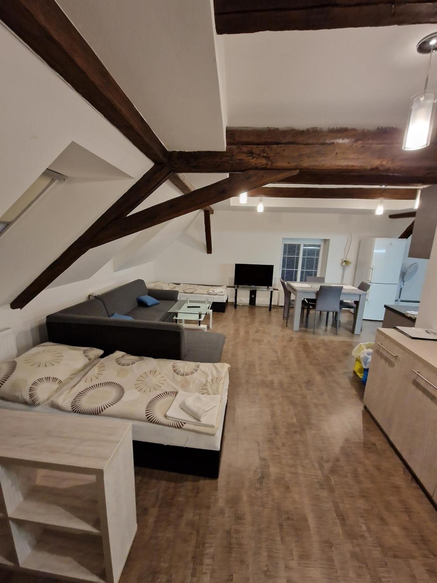 Apartmany Pod Klasterem Kladruby  Ngoại thất bức ảnh