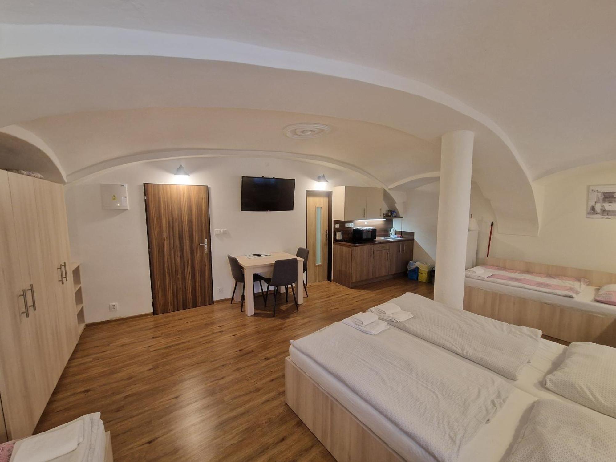 Apartmany Pod Klasterem Kladruby  Ngoại thất bức ảnh