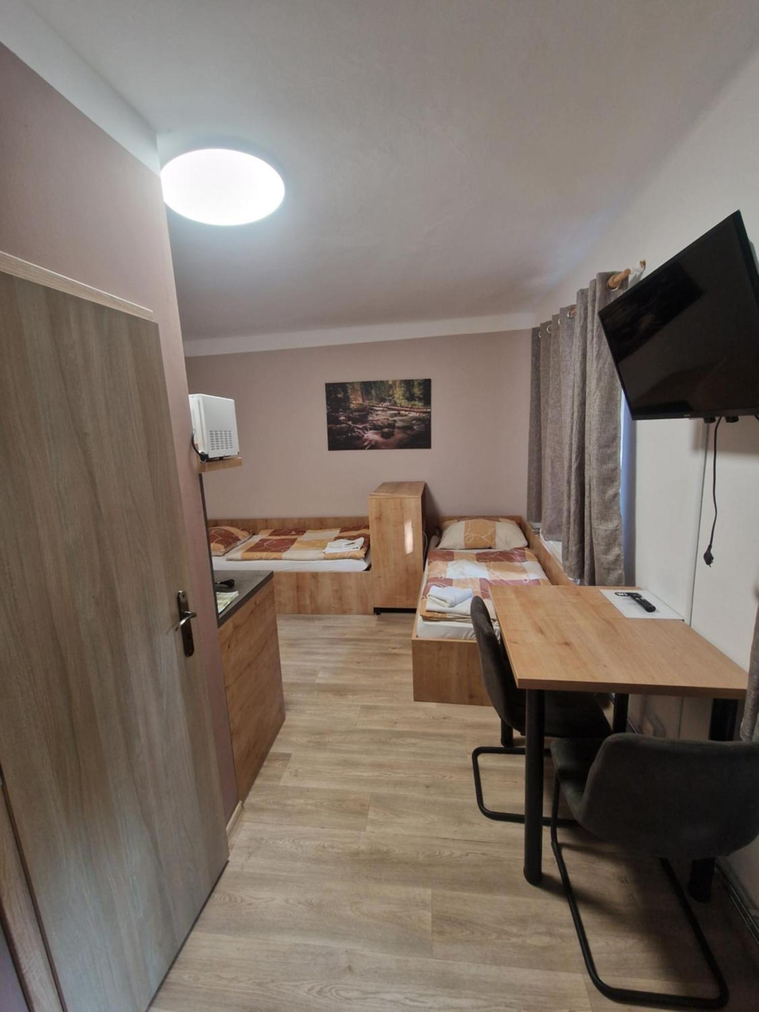 Apartmany Pod Klasterem Kladruby  Ngoại thất bức ảnh